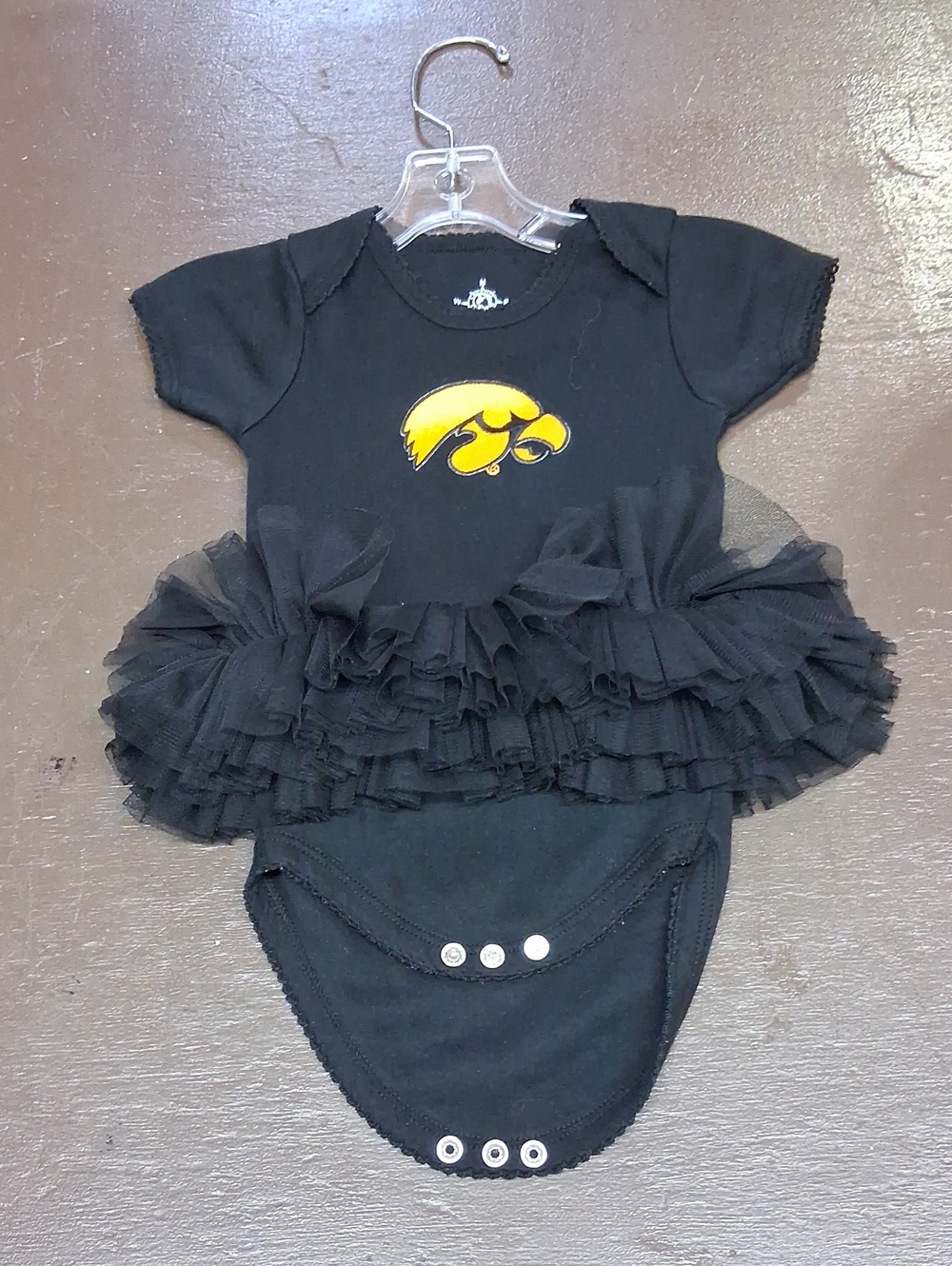 Iowa Hawkeyes Creative Knitwear onsie cheerleader outfit size 3-6 M.